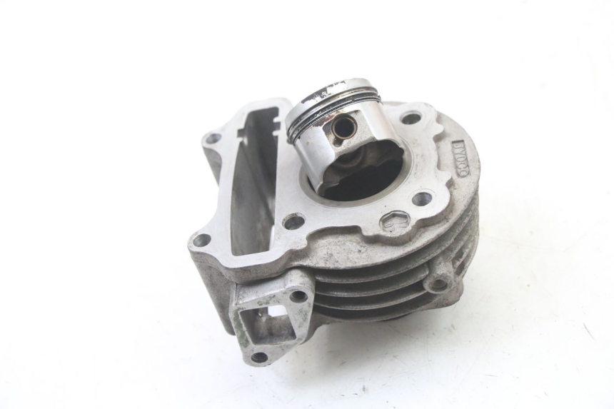 photo de CILINDRO PISTON PEUGEOT KISBEE 4T 50 (2010 - 2017) - Vista principal