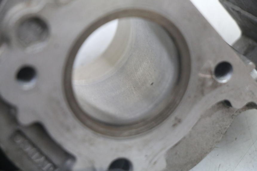 photo de CILINDRO PISTON PEUGEOT KISBEE 4T 50 (2010 - 2017) - Características distintivas
