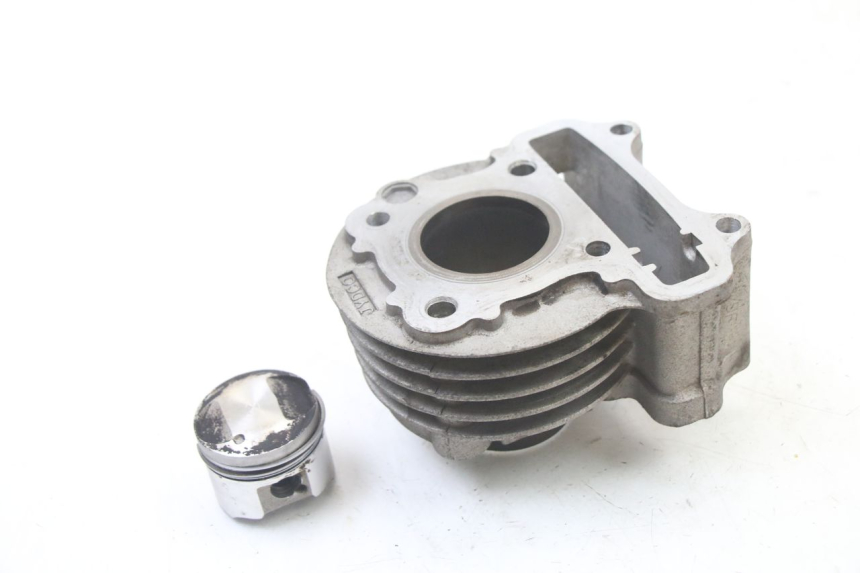 photo de CILINDRO PISTON PEUGEOT KISBEE 4T 50 (2010 - 2017) - Zoom estado de uso