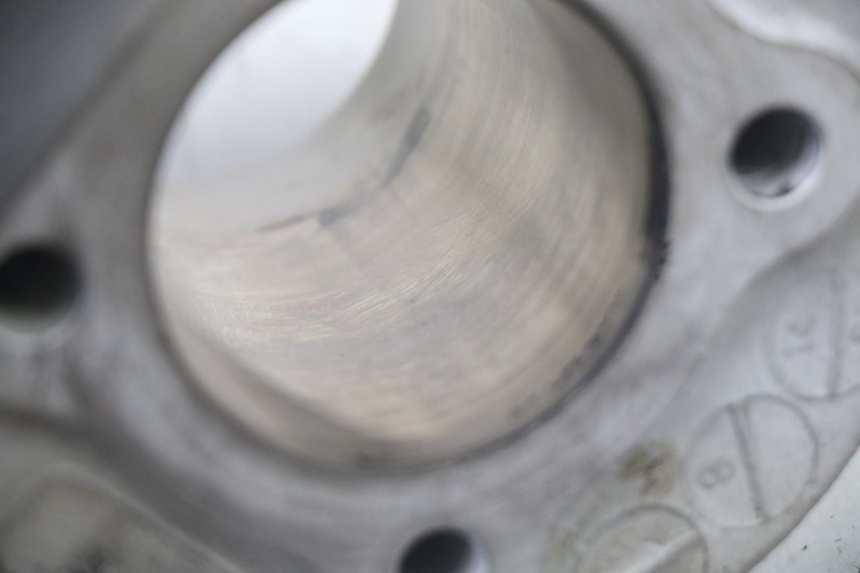 photo de CILINDRO PISTON PEUGEOT VIVACITY 125 (2010 - 2017) - Zoom sobre los componentes