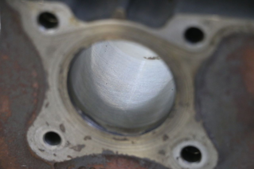 photo de CILINDRO PISTÓN PIAGGIO ZIP 4T 50 (2018 - 2020) - Primer plano técnico