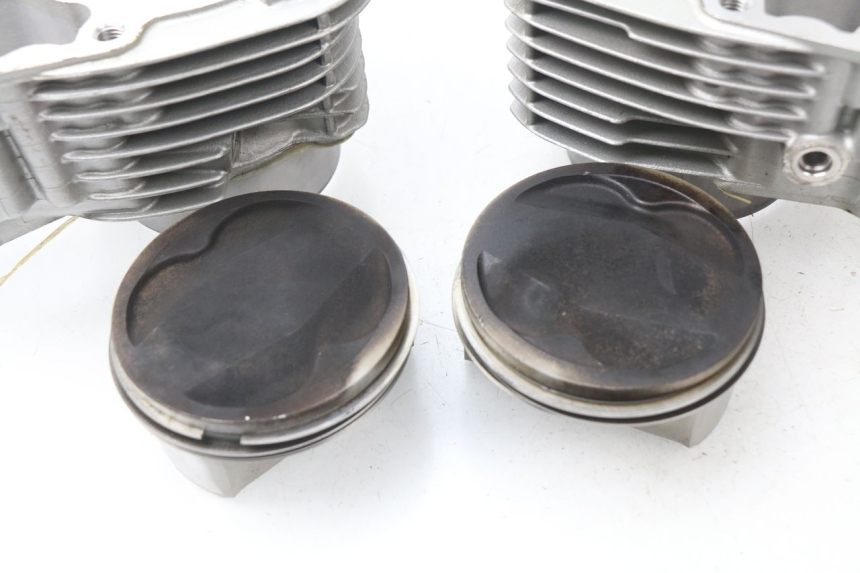 photo de CILINDRO PISTON BMW R GS 1150 (1999 - 2004) - Enfoque en la estructura