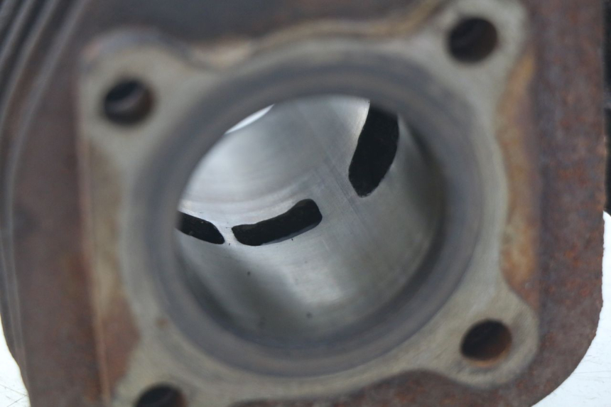 photo de CILINDRO PISTÓN RIDE RACE GT 2T 50 (2012 - 2017) - Primer plano técnico