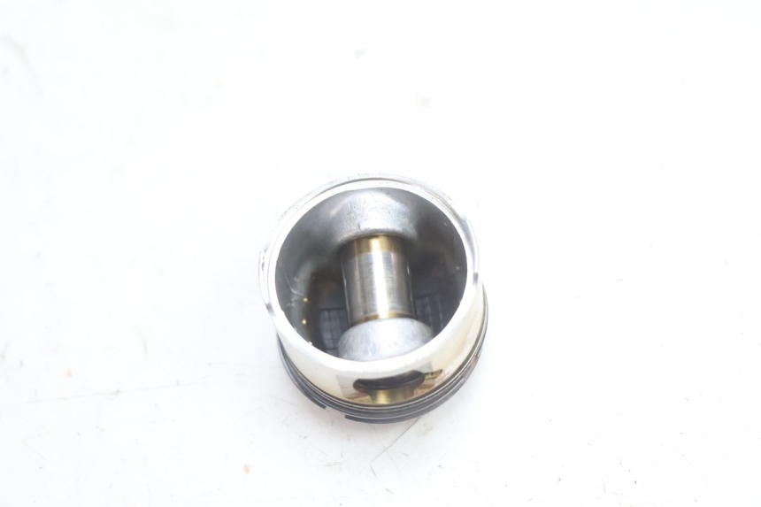 photo de CILINDRO PISTON LAZIO RENO 50 (2016 - 2021) - Estado de la superficie y material