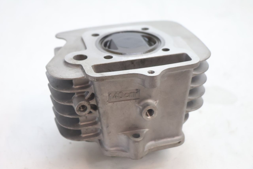 photo de CILINDRO PISTON APOLLO RFZ 140 - Zoom estado de uso