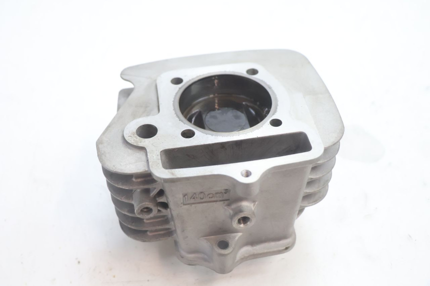 photo de CILINDRO PISTON APOLLO RFZ 140 - Otra perspectiva
