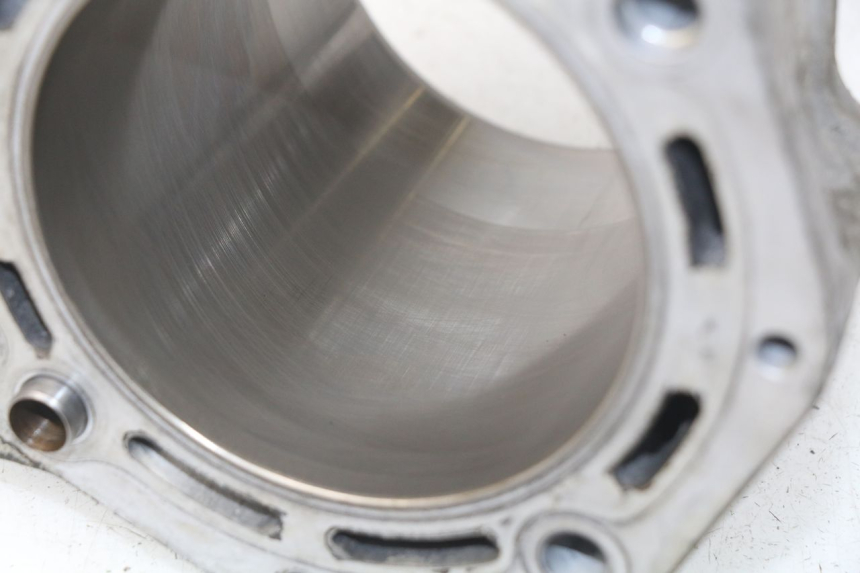 photo de CILINDRO PISTON PEUGEOT SATELIS 500 (2007 - 2013) - Otra perspectiva