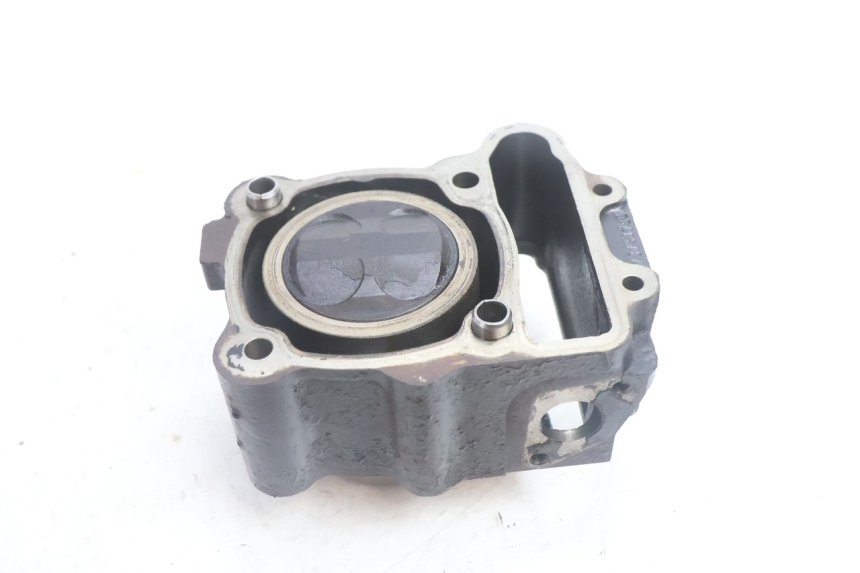 photo de CILINDRO PISTÓN PEUGEOT SATELIS 125 (2006 - 2009) - Otra perspectiva