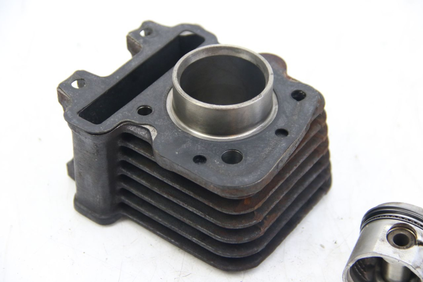 photo de CILINDRO PISTÓN APRILIA SCARABEO 4T 50 (2009 - 2017) - Vista general del producto