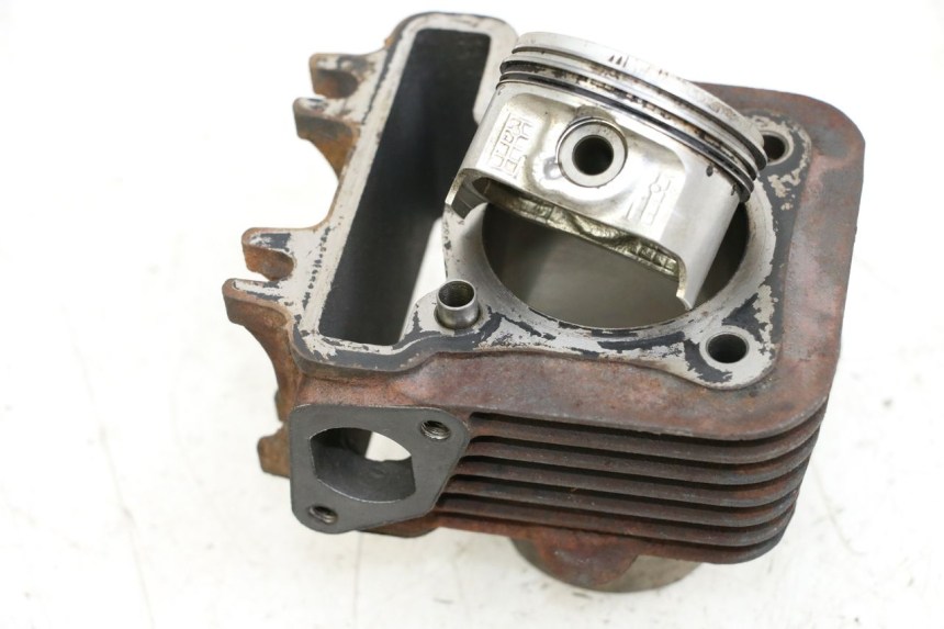 photo de CILINDRO PISTÓN APRILIA SCARABEO 100 (2003 - 2012) - Zoom sobre los componentes