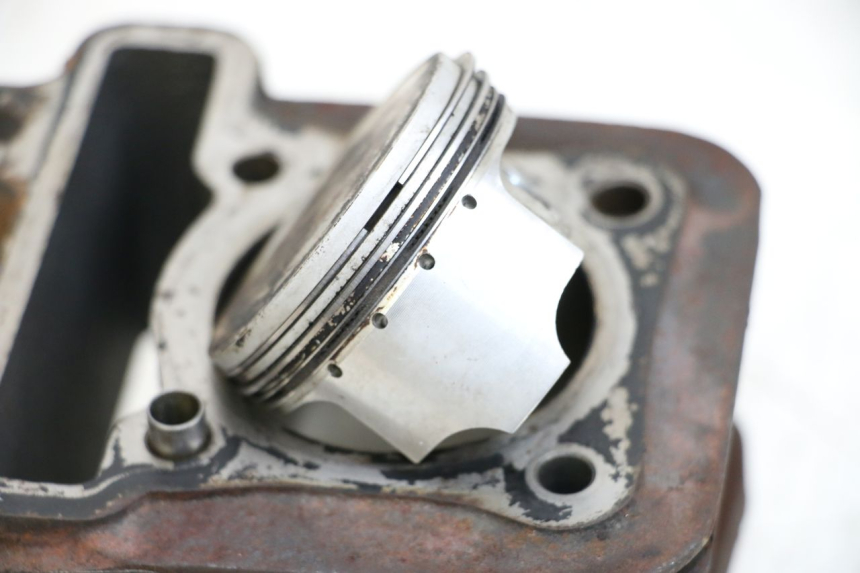 photo de CILINDRO PISTÓN APRILIA SCARABEO 100 (2003 - 2012) - Primer plano de alta resolución