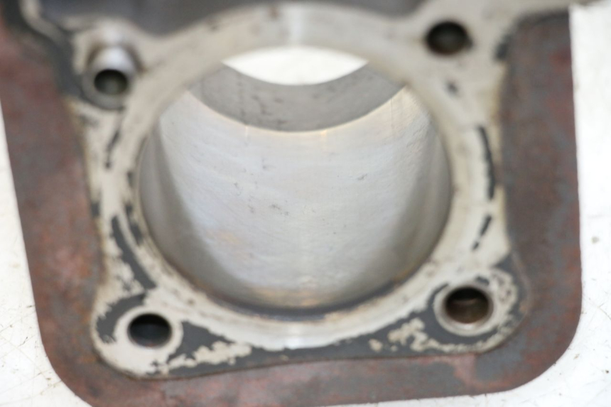 photo de CILINDRO PISTÓN APRILIA SCARABEO 100 (2003 - 2012) - Primer plano técnico