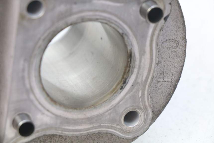 photo de CILINDRO PISTON KYMCO SENTO 50 (2008 - 2013) - Primer plano técnico