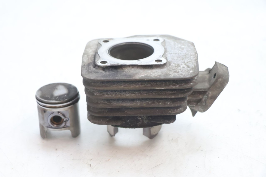 photo de CILINDRO PISTON PEUGEOT SPEEDFIGHT 2 AC 50 (2000 - 2009) - Detalle de la pieza