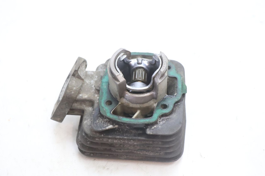 photo de CILINDRO PISTON PEUGEOT SPEEDFIGHT 2 AC 50 (2000 - 2009) - Primer plano técnico