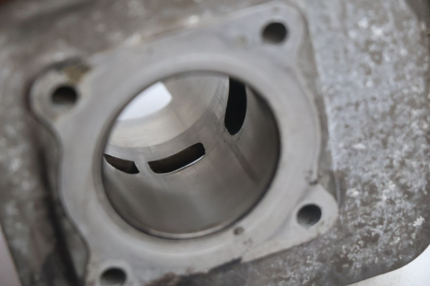 photo de CILINDRO PISTON PEUGEOT SPEEDFIGHT 2 AC 50 (2000 - 2009) - Recambio usado revisado