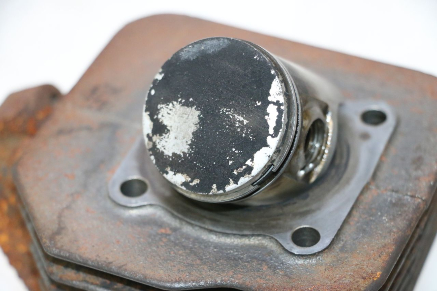 photo de CILINDRO PISTON PEUGEOT SPEEDFIGHT 2 AC 50 (2000 - 2009) - Inspección visual detallada