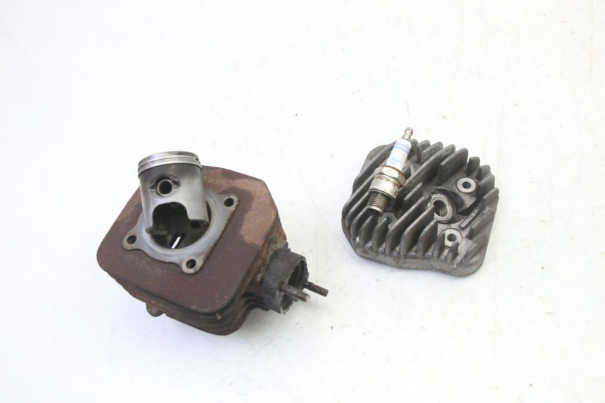 photo de CILINDRO PISTON PEUGEOT SPEEDFIGHT 3 AIR 50 (2009 - 2015) - Vista principal