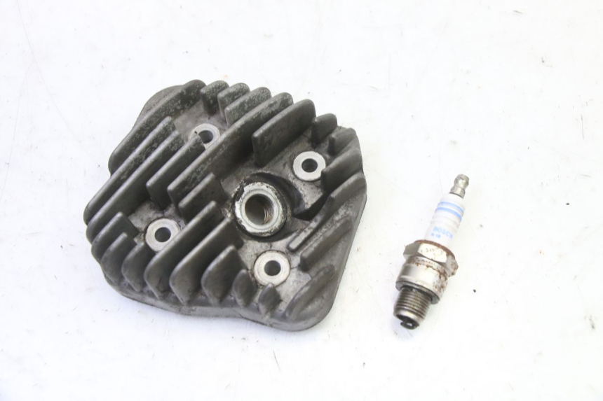 photo de CILINDRO PISTON PEUGEOT SPEEDFIGHT 3 AIR 50 (2009 - 2015) - Enfoque en la estructura