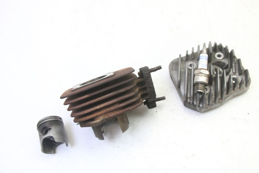 photo de CILINDRO PISTON PEUGEOT SPEEDFIGHT 3 AIR 50 (2009 - 2015) - Otra perspectiva