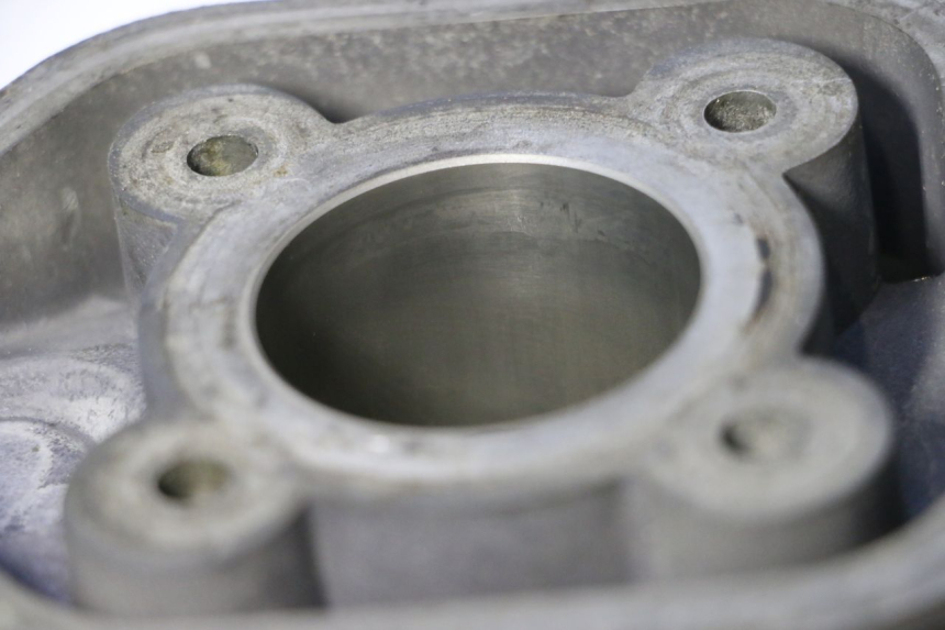 photo de CILINDRO PISTON PEUGEOT SPEEDFIGHT LC 50 (1996 - 2002) - Otra perspectiva