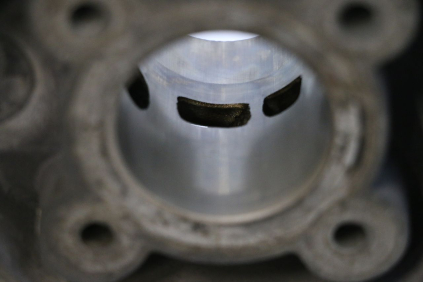 photo de CILINDRO PISTON PEUGEOT SPEEDFIGHT LC 50 (1996 - 2002) - Estado de la superficie y material