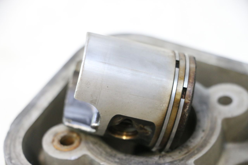 photo de CILINDRO PISTON PEUGEOT SPEEDFIGHT LC 50 (1996 - 2002) - Perfil de la pieza de repuesto