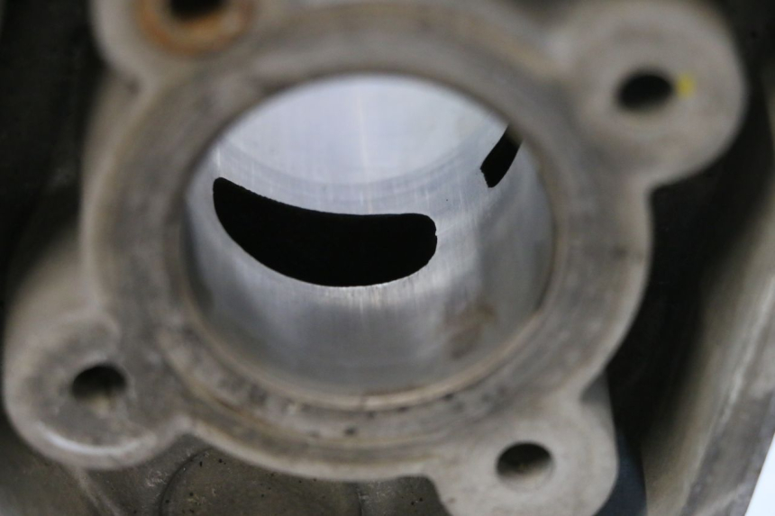photo de CILINDRO PISTON PEUGEOT SPEEDFIGHT LC 50 (1996 - 2002) - Detalles de los puntos de fijación