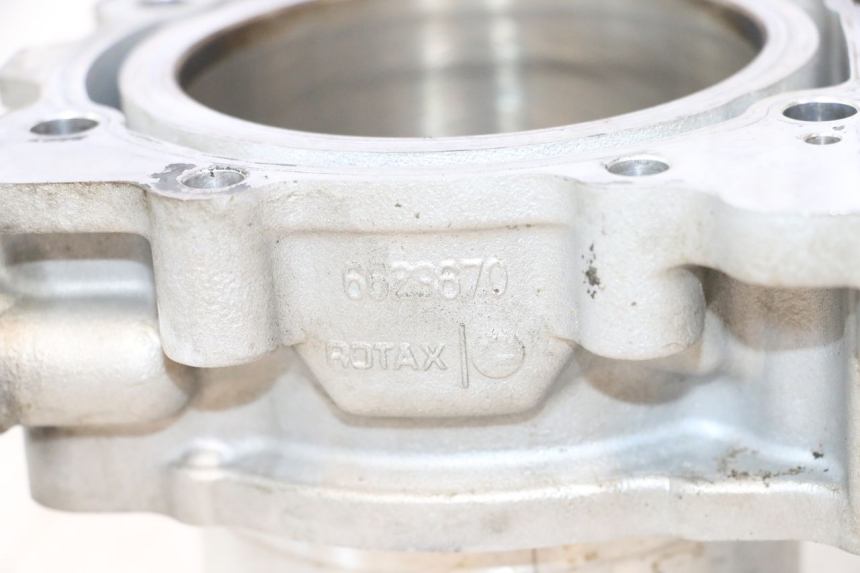 photo de CILINDRO PISTON CAN-AM SPYDER RS 1000 (2008 - 2012) - Inspección visual detallada