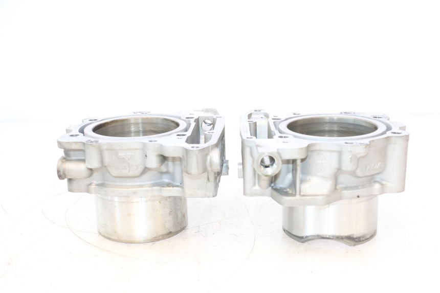 photo de CILINDRO PISTON CAN-AM SPYDER RS 1000 (2008 - 2012) - Enfoque en la estructura