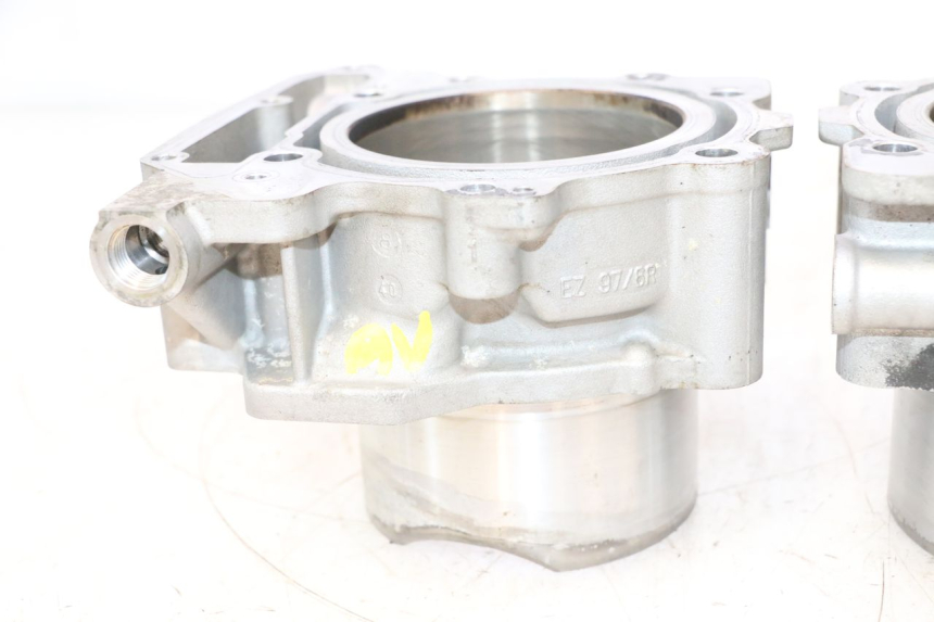 photo de CILINDRO PISTON CAN-AM SPYDER RS 1000 (2008 - 2012) - Zoom calidad de ocasión