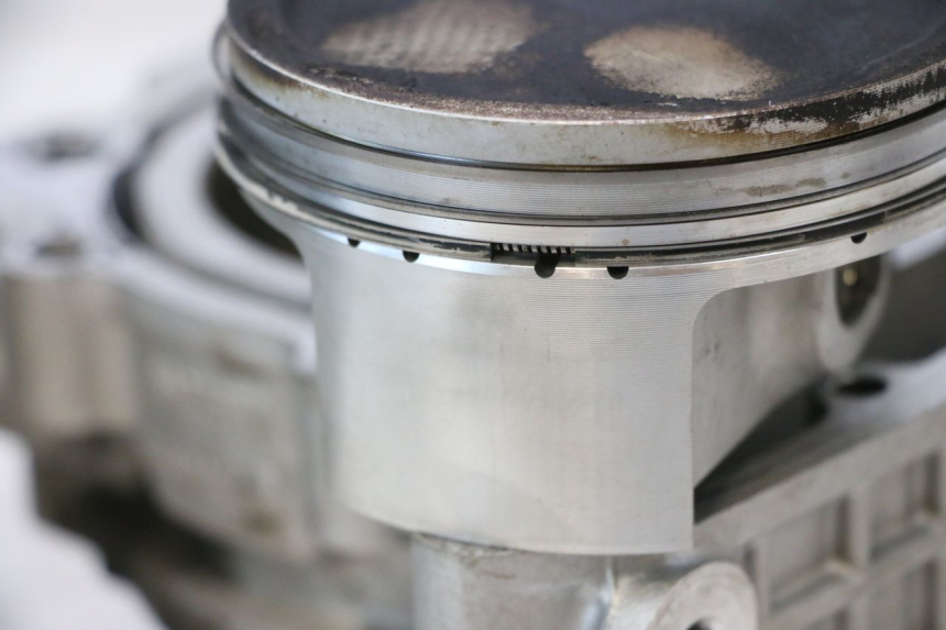 photo de CILINDRO PISTON CAN-AM SPYDER RS 1000 (2008 - 2012) - Otra perspectiva