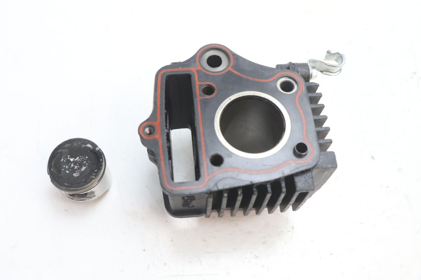 photo de CILINDRO PISTON YAMASAKI STREET 50 (2013 - 2018) - Zoom estado de uso