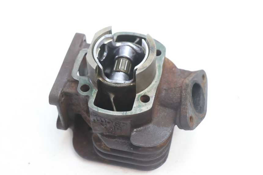 photo de CILINDRO PISTON MBK STUNT NAKED 50 (2004 - 2018) - Detalles de los puntos de fijación