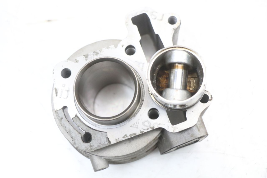 photo de CILINDRO PISTÓN JM MOTORS SUNNY 50 (2017 - 2020) - Detalles de los puntos de fijación
