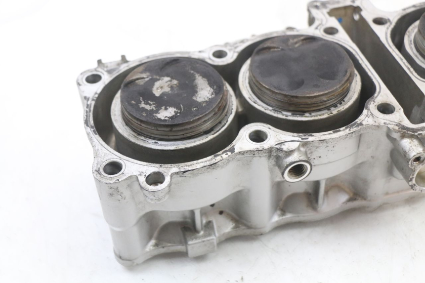 photo de CILINDRO PISTON SUZUKI GSX F GSXF 650 (2007 - 2015) - Enfoque en la estructura