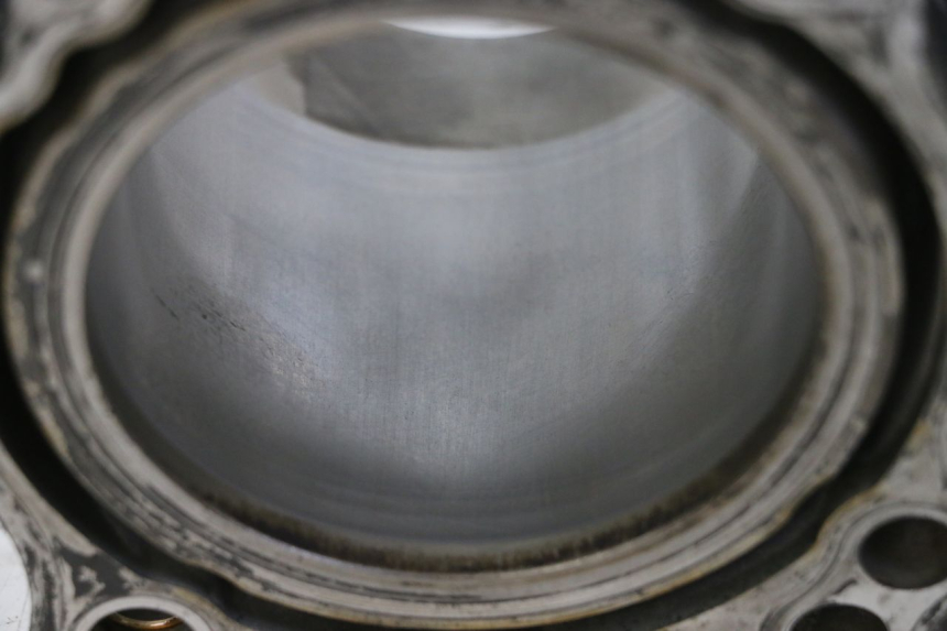 photo de CILINDRO PISTON SUZUKI SV S 650 (1999 - 2002) - Otra perspectiva