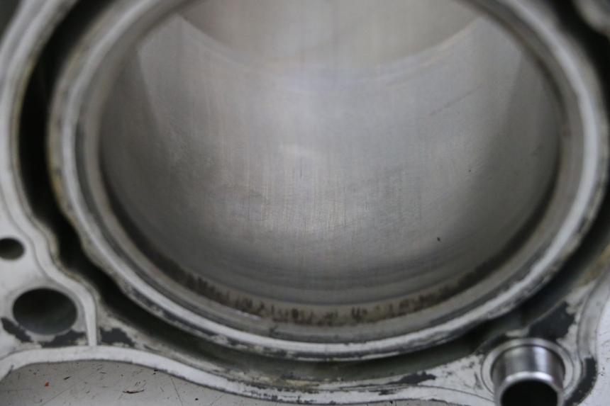 photo de CILINDRO PISTON SUZUKI SV S 650 (1999 - 2002) - Primer plano técnico