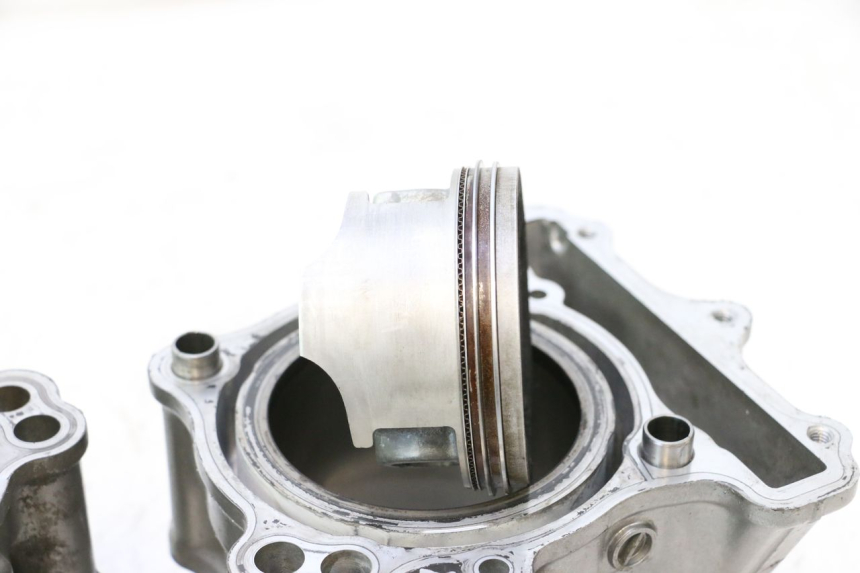 photo de CILINDRO PISTON SUZUKI SV S 650 (1999 - 2002) - Características distintivas