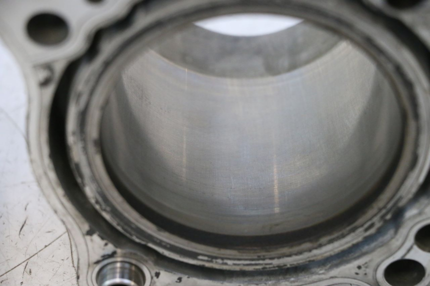 photo de CILINDRO PISTON SUZUKI SV S 650 (1999 - 2002) - Detalles de los puntos de fijación
