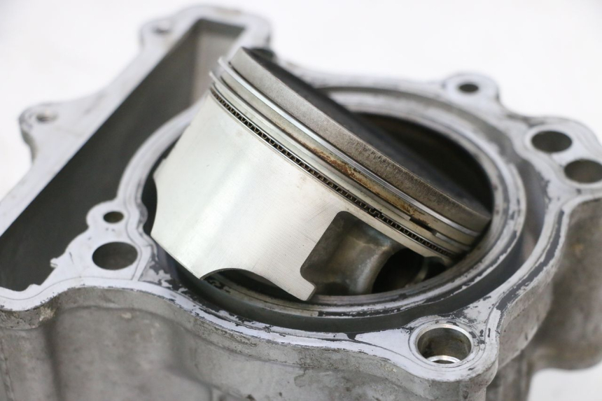 photo de CILINDRO PISTON SUZUKI SV S 650 (2003 - 2009) - Primer plano de alta resolución