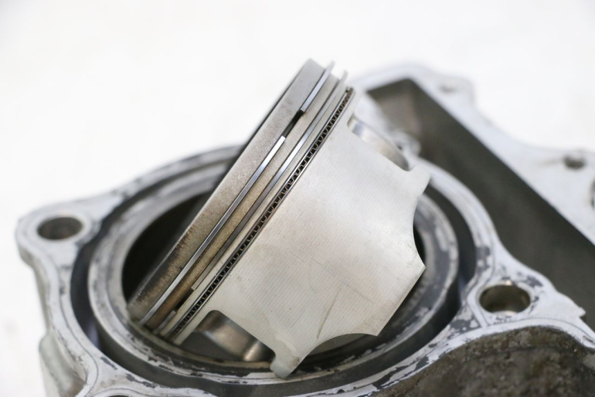 photo de CILINDRO PISTON SUZUKI SV S 650 (2003 - 2009) - Inspección visual detallada