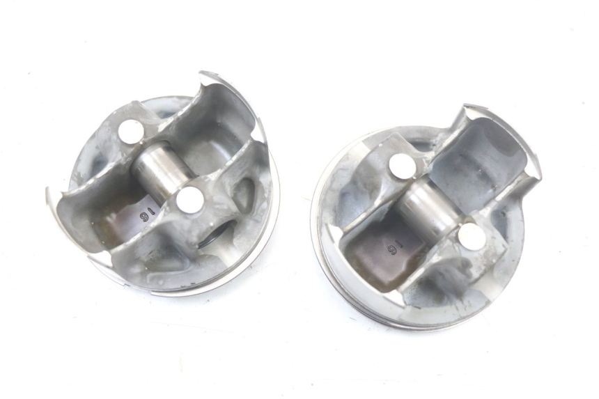 photo de CILINDRO PISTON YAMAHA TDM ABS 900 (2002 - 2014) - Enfoque en la estructura