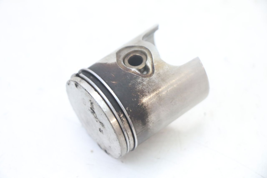 photo de CILINDRO PISTÓN TNT MOTOR ROMA 10' 2T 50 (2011 - 2018) - Ángulo de visión alternativo