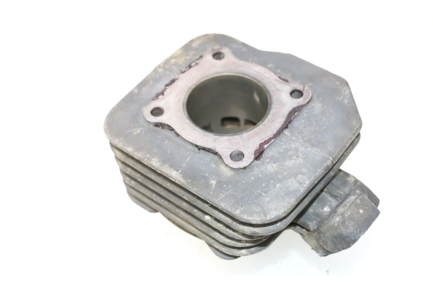 photo de CILINDRO PISTON PEUGEOT TREKKER 50 (1995 - 2004) - Zoom sobre los componentes