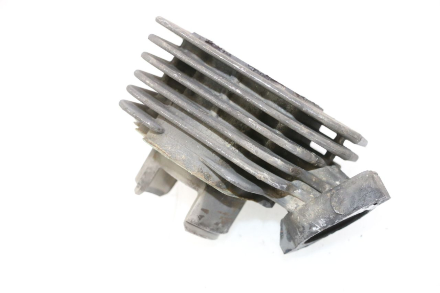 photo de CILINDRO PISTON PEUGEOT TREKKER 50 (1995 - 2004) - Primer plano de alta resolución