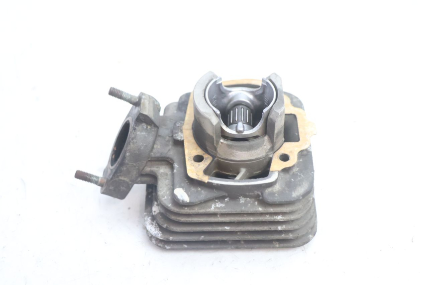 photo de CILINDRO PISTON PEUGEOT TREKKER 50 (1995 - 2004) - Otra perspectiva