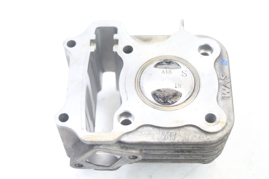 photo de CILINDRO PISTON PEUGEOT TWEET 4T 50 (2018 - 2022) - Otra perspectiva