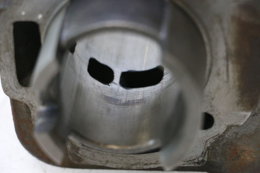 photo de CILINDRO PISTON PIAGGIO TYPHOON 50 (2000 - 2009) - Vista general del producto