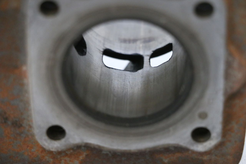 photo de CILINDRO PISTON PIAGGIO TYPHOON 50 (2000 - 2009) - Recambio usado revisado